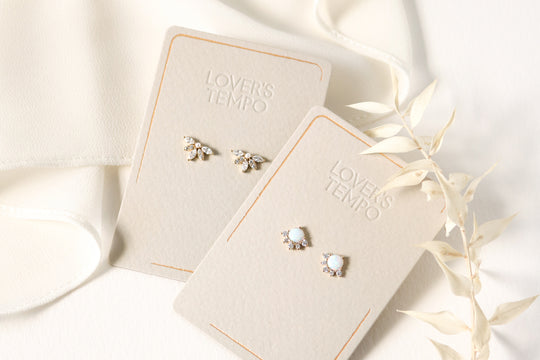 The Perfect Earrings for Your Wedding Dress Fabric