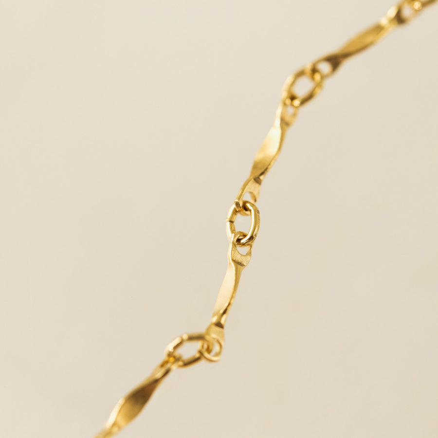 Dapped Bar Chain Gold-Filled Bracelet