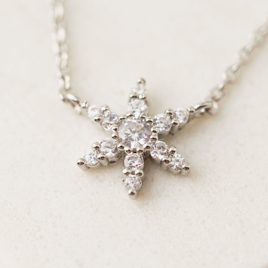 Etoile Star Necklace Silver