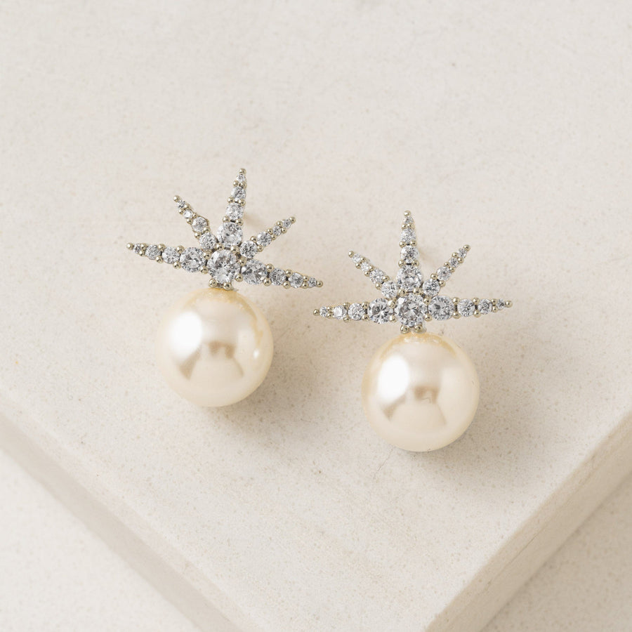 Etoile Star Pearl Stud Earrings Silver